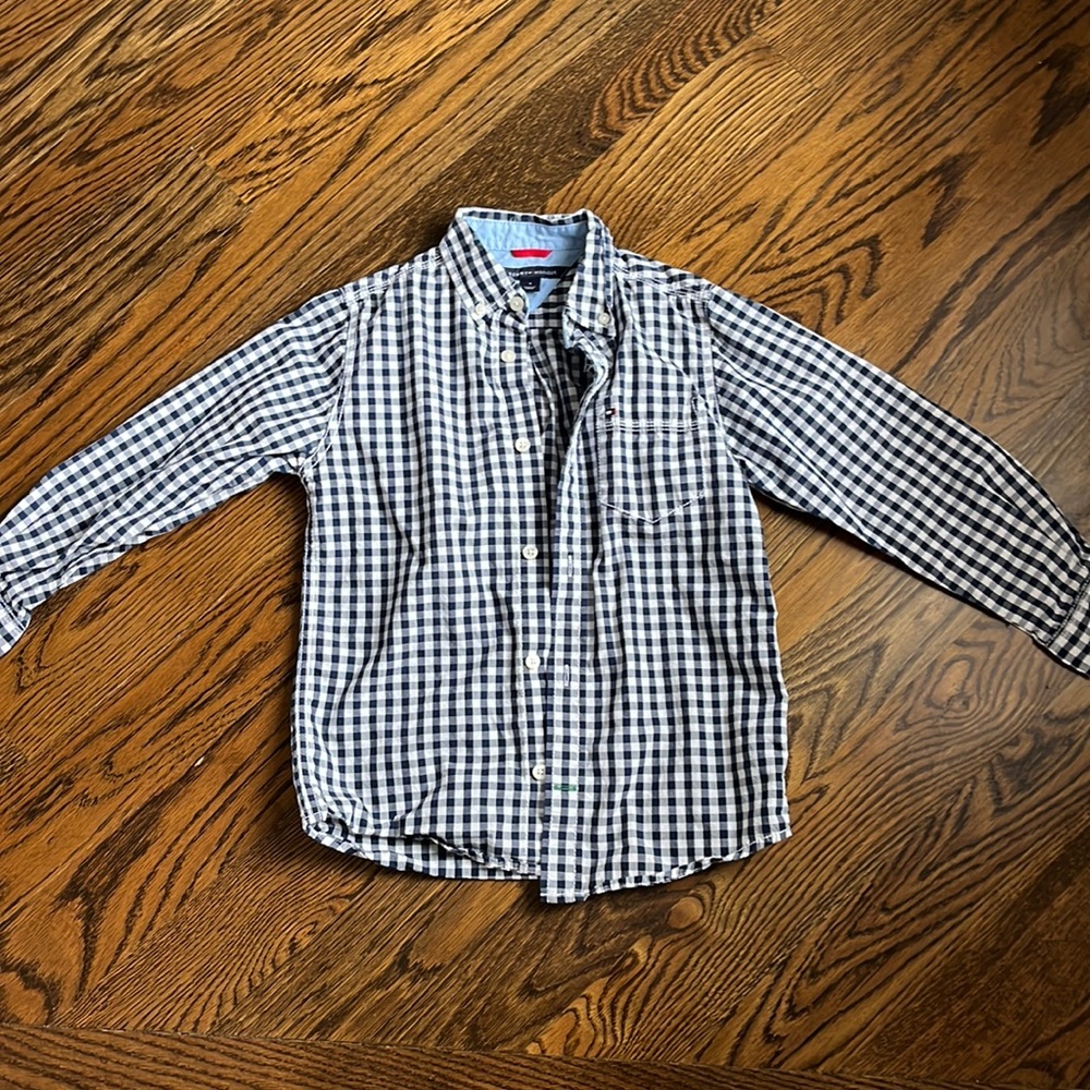 Boys Tommy Hilfiger Button Down Size 6